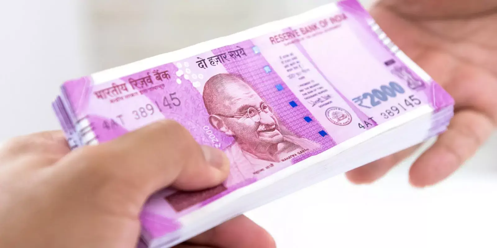 ബാങ്കുകൾ എഫ്ഡി നിരക്കുകൾ ഉയർത്തുന്നു,സ്ഥിര നിക്ഷേപത്തിന് പറ്റിയ സമയമോ?