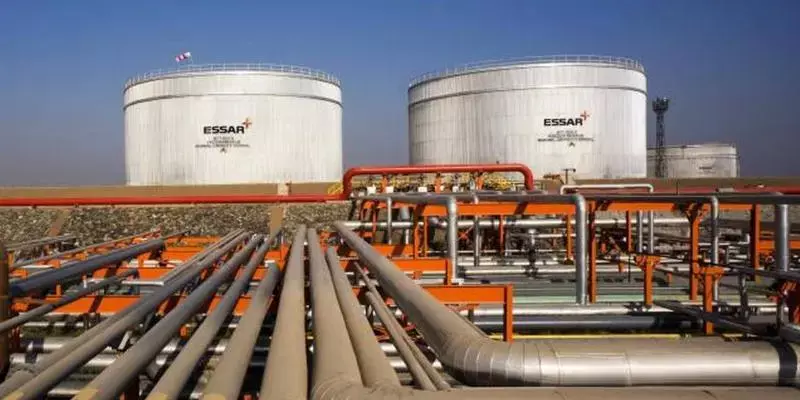 60  ദശലക്ഷം ലിറ്റർ ഇന്ധനം നൽകുന്നതിന് എസ്സാർ- ഡി എ റോബെർട്സ്സ് കരാർ