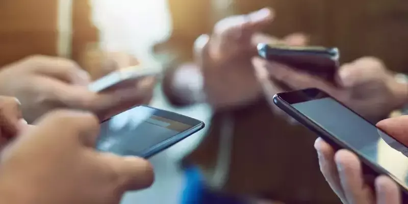 ആഭ്യന്തര ഉത്പാദനം വര്‍ധിച്ചു, മൊബൈല്‍ ഇറക്കുമതിയിൽ 33 ശതമാനം കുറവ്