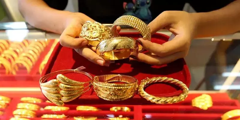 സ്വര്‍ണത്തിന്റെ ഇറുക്കമതി തീരുവ വിവാഹ ബജറ്റിന്റെ ഭാരം കൂട്ടുമോ?