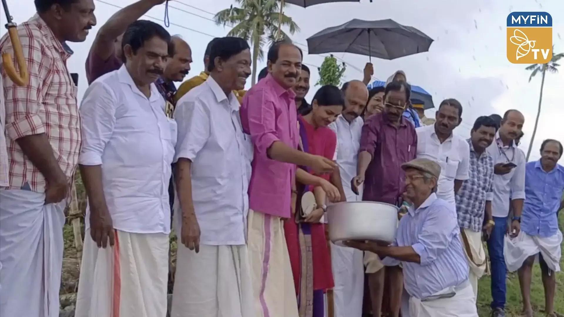 ചിത്തിര കായല്‍ പാടശേഖരത്തിലെ രണ്ടാം കൃഷിക്ക് തുടക്കം