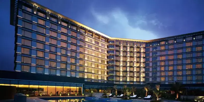 അനറോക്കിന്റെ  വരുമാനം 32%  ഉയര്‍ന്ന് 402 കോടിയായി