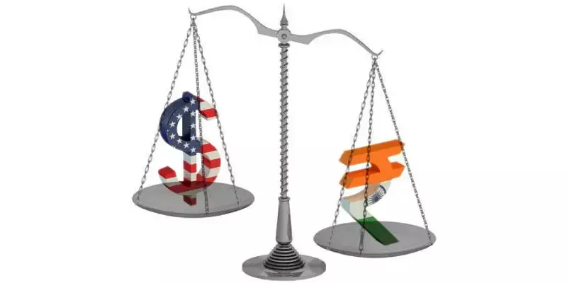 രൂപയ്ക്ക് നേരിയ ആശ്വാസം : മൂല്യം 7 പൈസ ഉയര്‍ന്ന് 77.47ല്‍