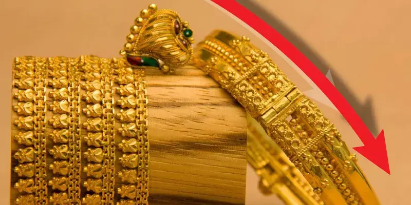 സ്വര്ണവില താഴേയ്ക്ക് തന്നെ, പവന് 240 രൂപ കുറഞ്ഞു സ്വര്ണവില താഴേയ്ക്ക് തന്നെ, പവന് 240 രൂപ കുറഞ്ഞു