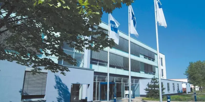 സ്തനാർബുദ ചികിത്സയ്ക്കുള്ള ഉപകരണം പുറത്തിറക്കി സെയ്‌സ് മെഡിക്കൽ ടെക്