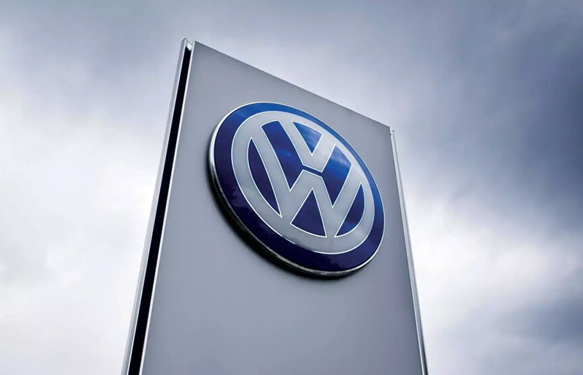 ഫോക്‌സ് വാഗണ്‍, ജർമൻ ആഢംബരം