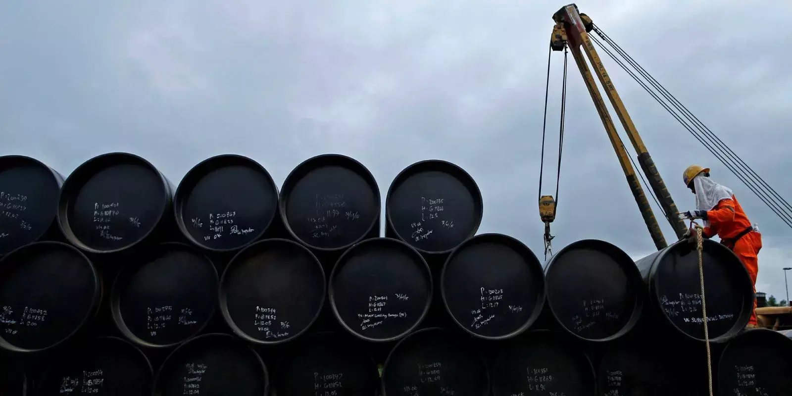 പെട്രോളിയം ഉൽപ്പന്നങ്ങളുടെ വിതരണം നാളെ മുതൽ തടസ്സപ്പെടും