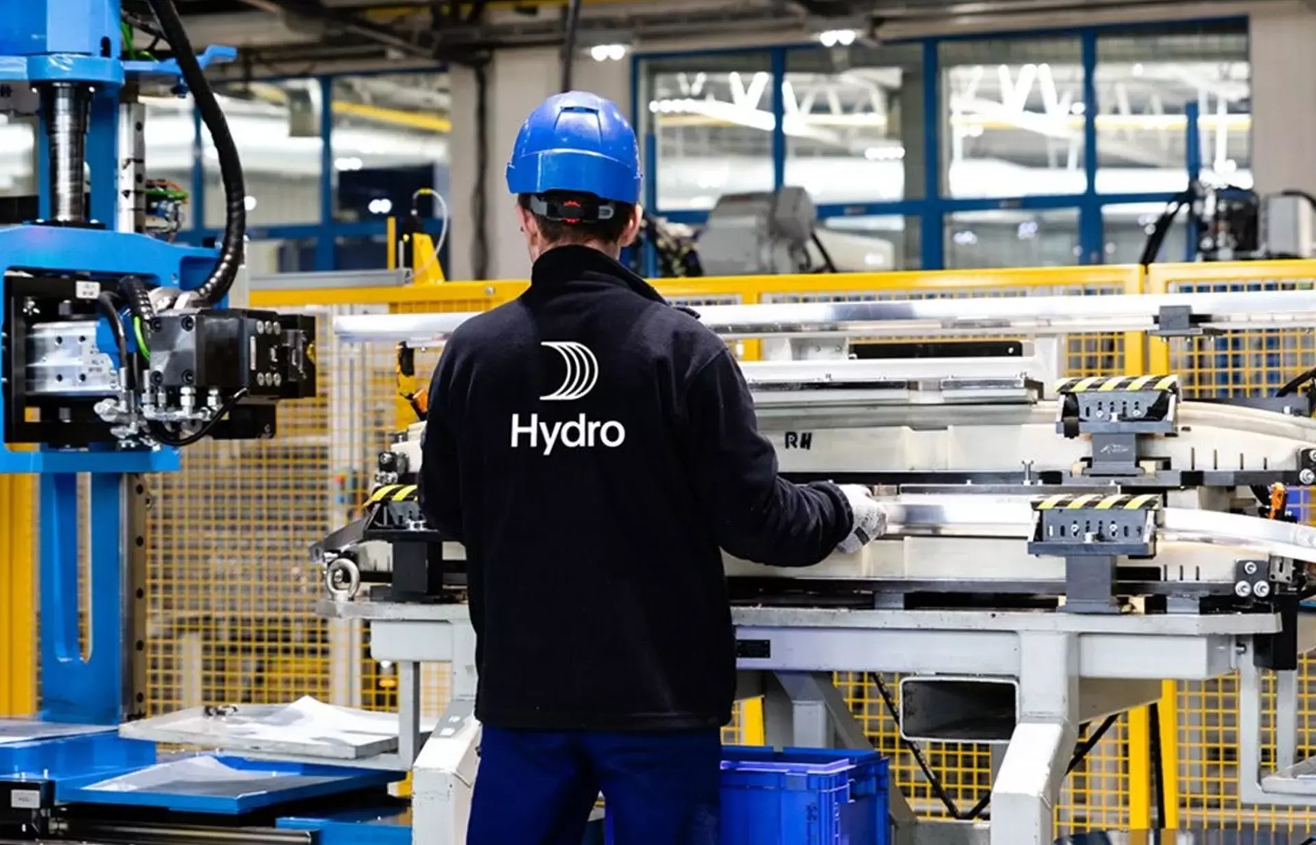 ഹൈഡ്രോയുടെ ഇന്ത്യന്‍ ബിസിനസ് ഏറ്റെടുക്കാനൊരുങ്ങി ഹിന്‍ഡാല്‍കോ