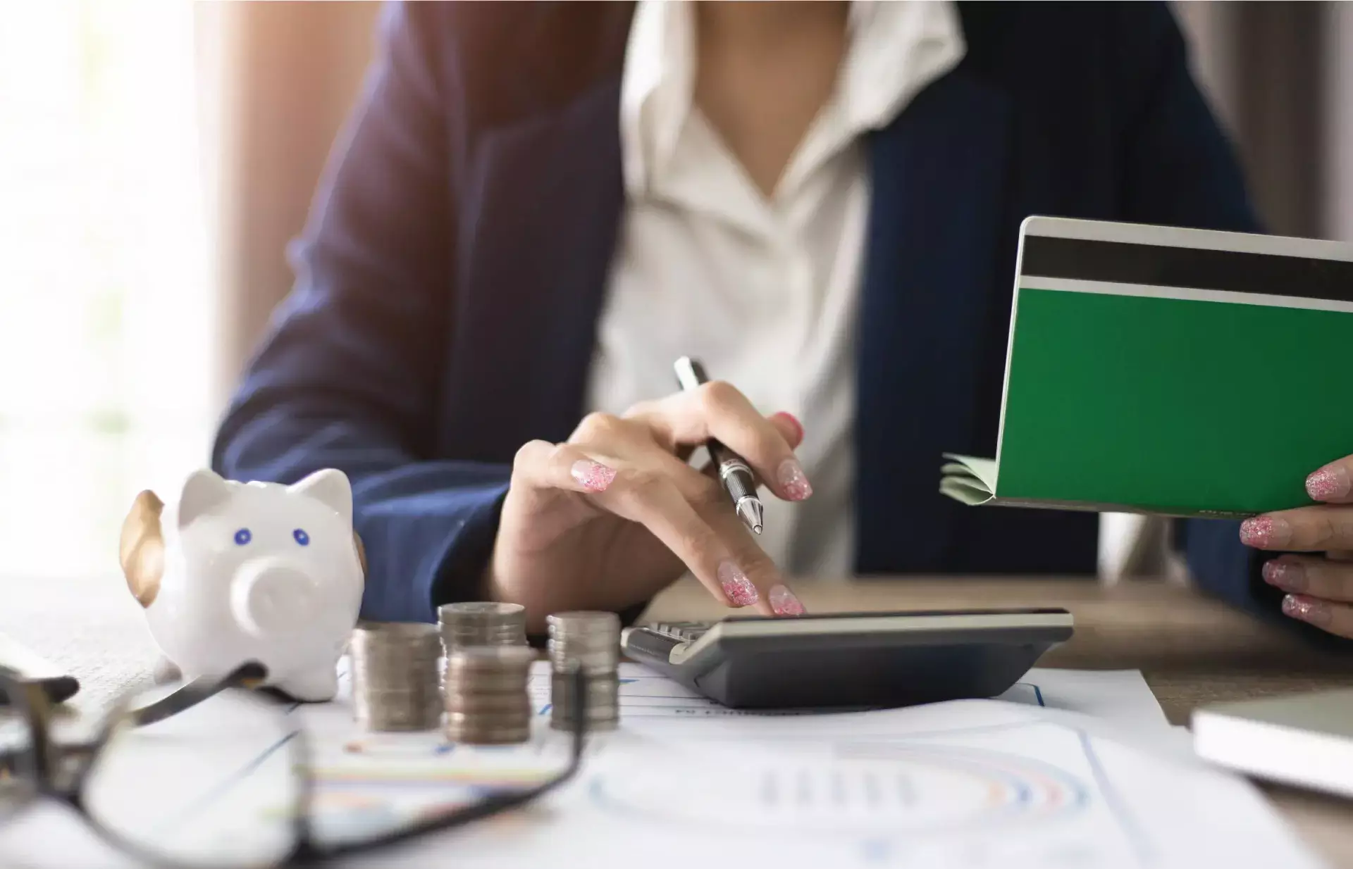 ജോലിയില്‍ തുടരുന്നവരാണോ? ഈ വായ്പയ്ക്ക് നിങ്ങള്‍ അര്‍ഹരാണ്