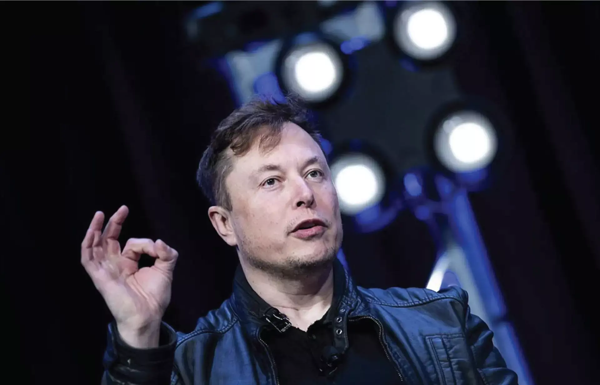 ആരാണീ ഇലോണ്‍ മസ്‌ക്?